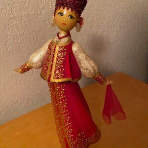 Russian Dolls in folk dress Russian Wooden Dolls Traditional costum NEW